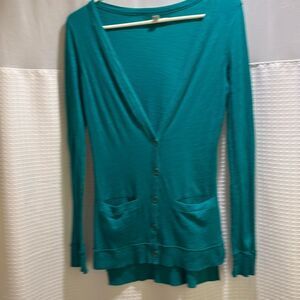 American Eagle Outfitters Sweater!!!